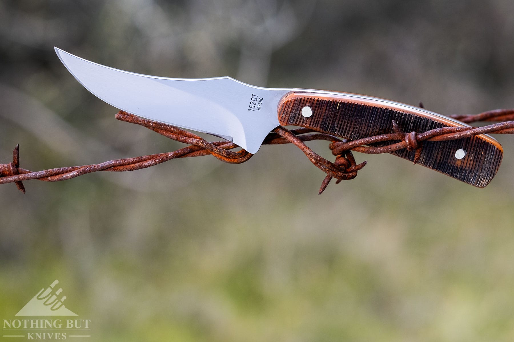 The 1520T Generational Series version of the Sharpfinger is made in America with better handle and blade material. 