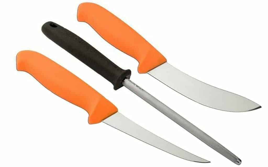 https://www.nothingbutknives.com/wp-content/uploads/2018/04/morakniv-two-sandvik-stainless-steel-knives-plus-sharpening-steel-hunting-set-edit-1024x640.jpg
