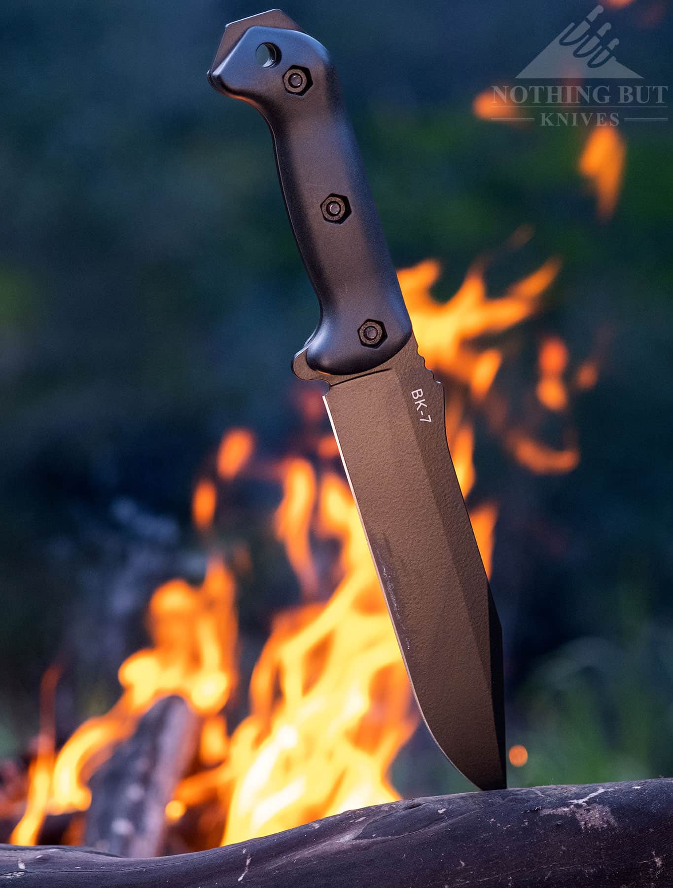 https://www.nothingbutknives.com/wp-content/uploads/2023/03/Ka-Bar-Becker-BK-7-Survival-Knife.jpg