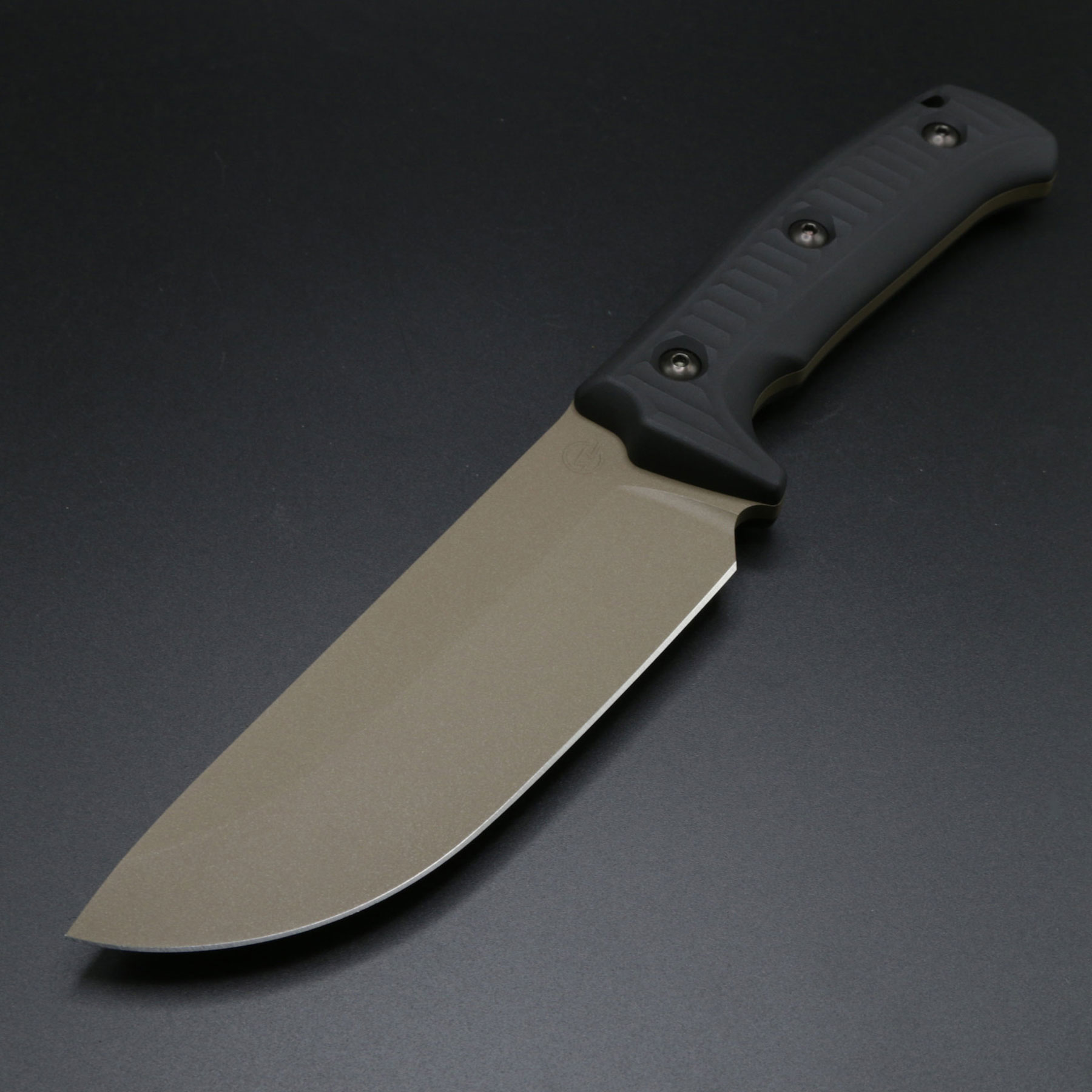 The Schwarz Knives Lost Trail 5 fixed blade camping knife on a grey background.